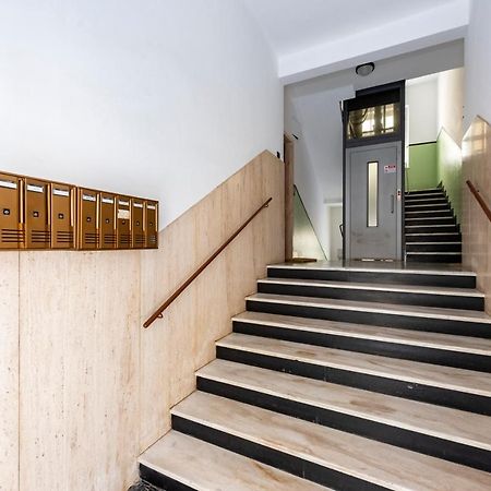 Joivy Cosy Flat With Parking In 基亚瓦里 外观 照片
